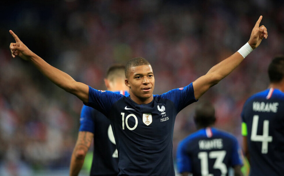 Mbappé “guía” la victoria de Francia contra Holanda