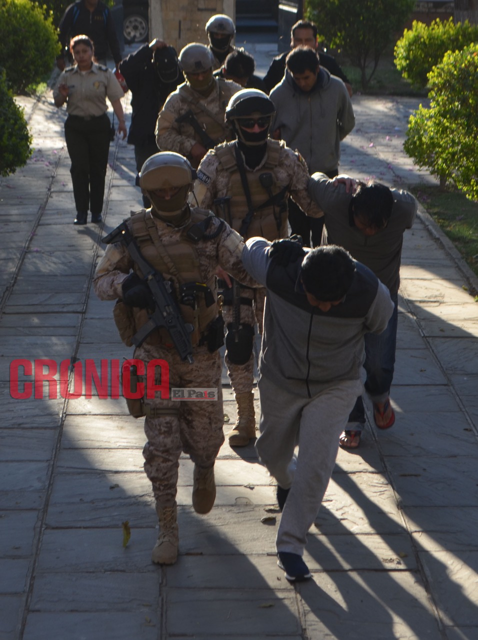 Envían a la cárcel a banda delincuencial de peruanos