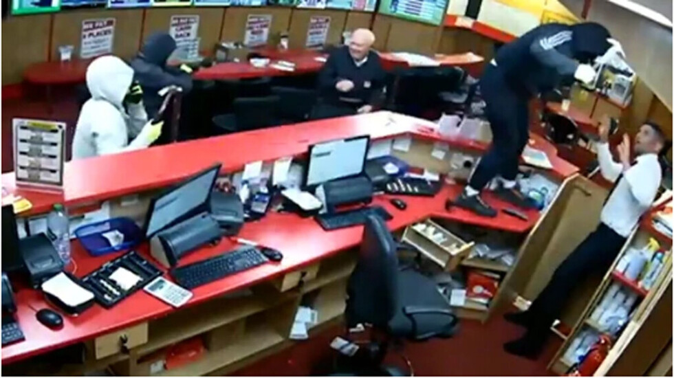 Abuelo frustró asalto en lugar de apuestas