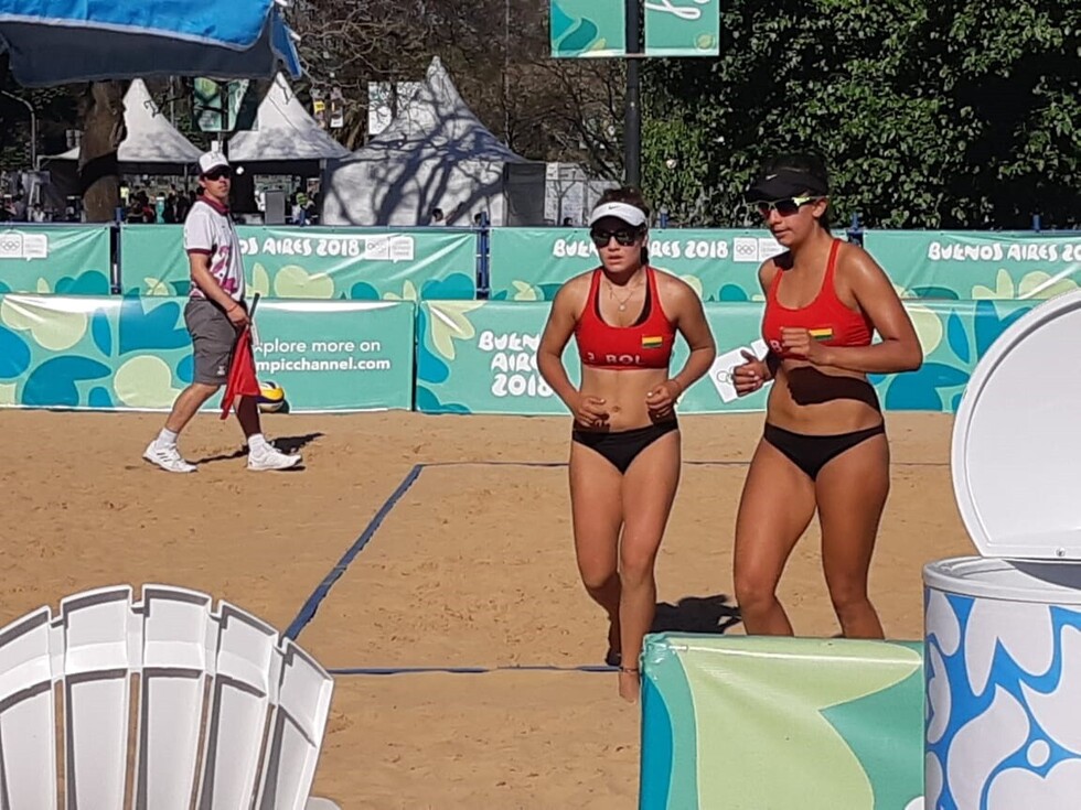 Bolivia cae en el vóley de playa olímpico