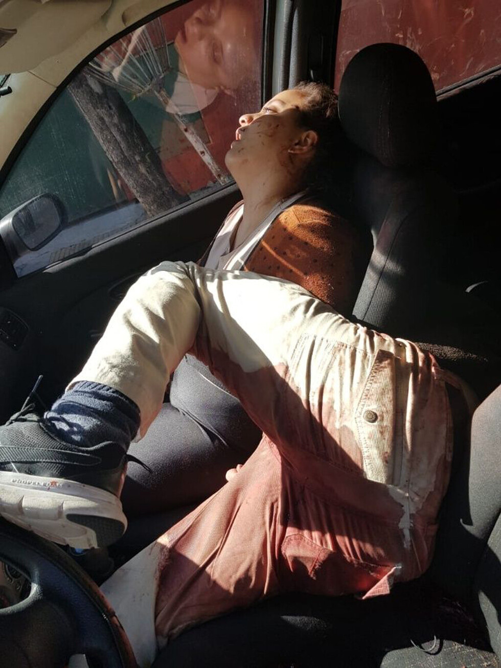 Un policía trans y su pareja aparecen muertos en auto