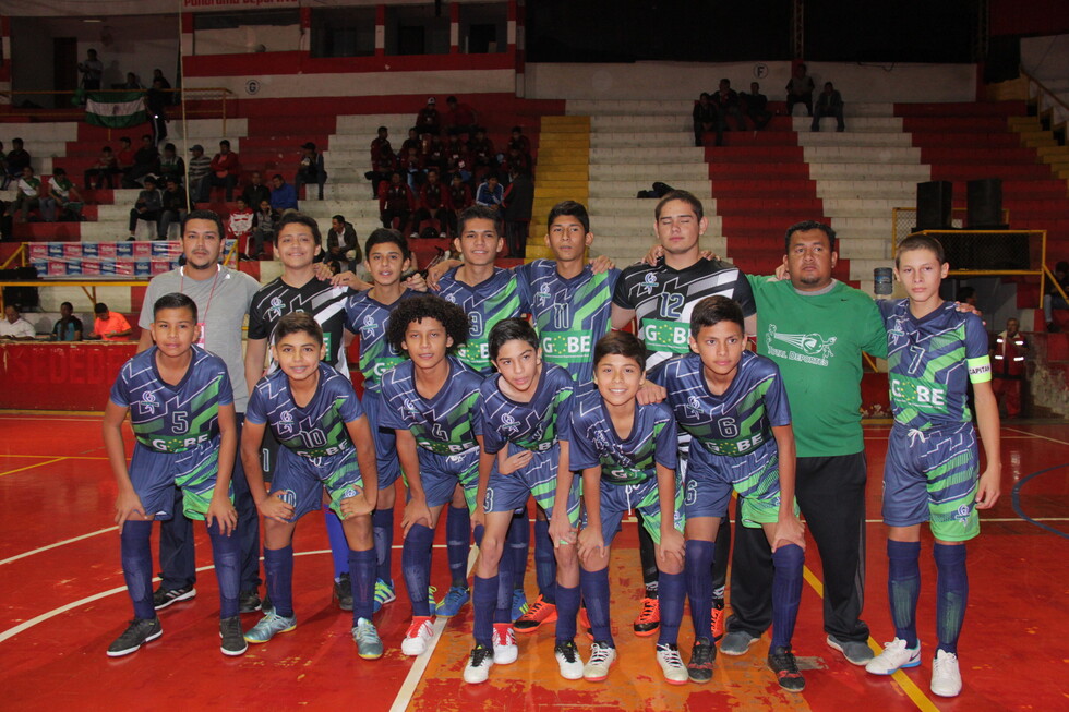 Postales de los planteles del nacional sub-14 de futsal
