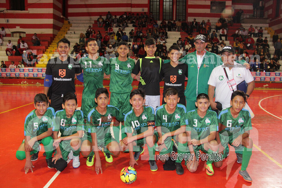 Santa Cruz campeón sub-14 en el Luis Parra