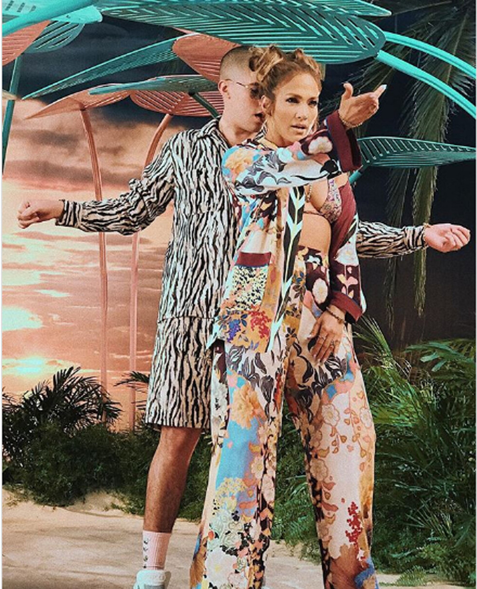 Bad Bunny cree que JLo  es la más sexy del planeta