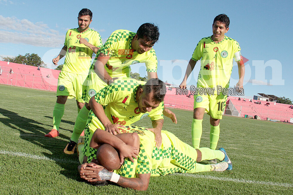 Industrial gana un accidentado partido y asegura la clasificación