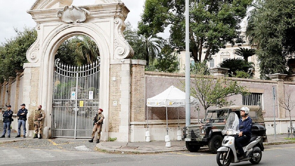 Y no es bíblico el misterio: Confirman que son femeninos los huesos hallados en el Vaticano