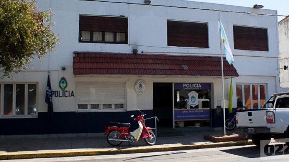 Le decían  “gorda” y su  papá la dejó  embarazada