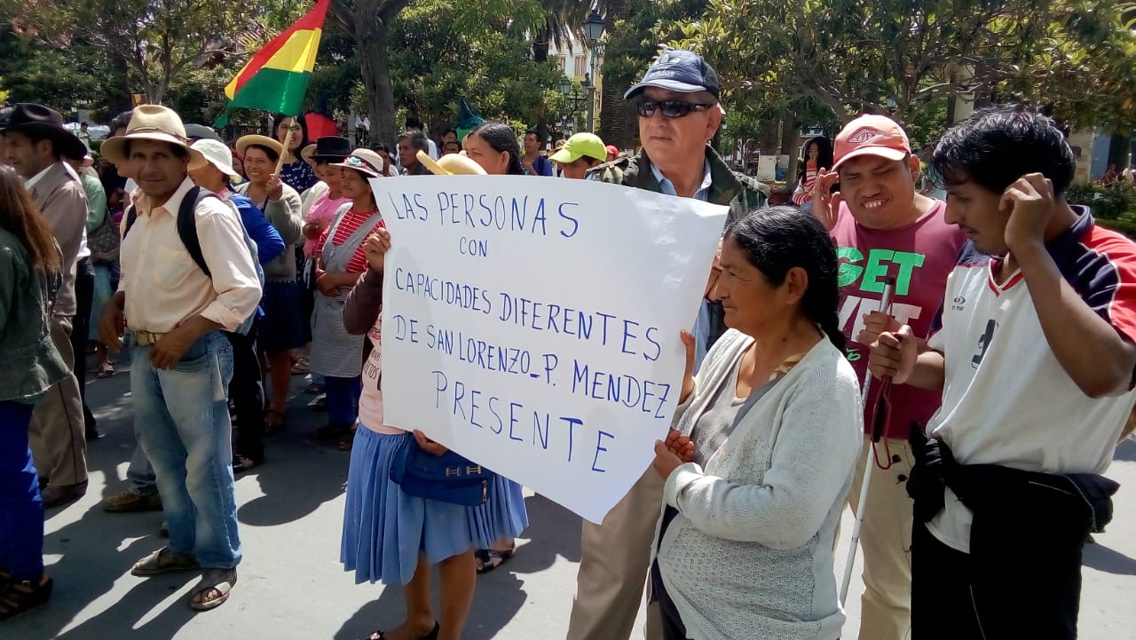 Personas con discapacidad se encuentran molestos por falta de paquete alimentario
