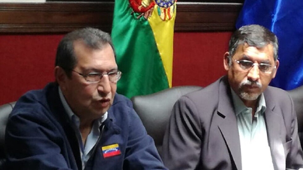 Hermano de Hugo Chávez llama a organizarse para defender a Evo