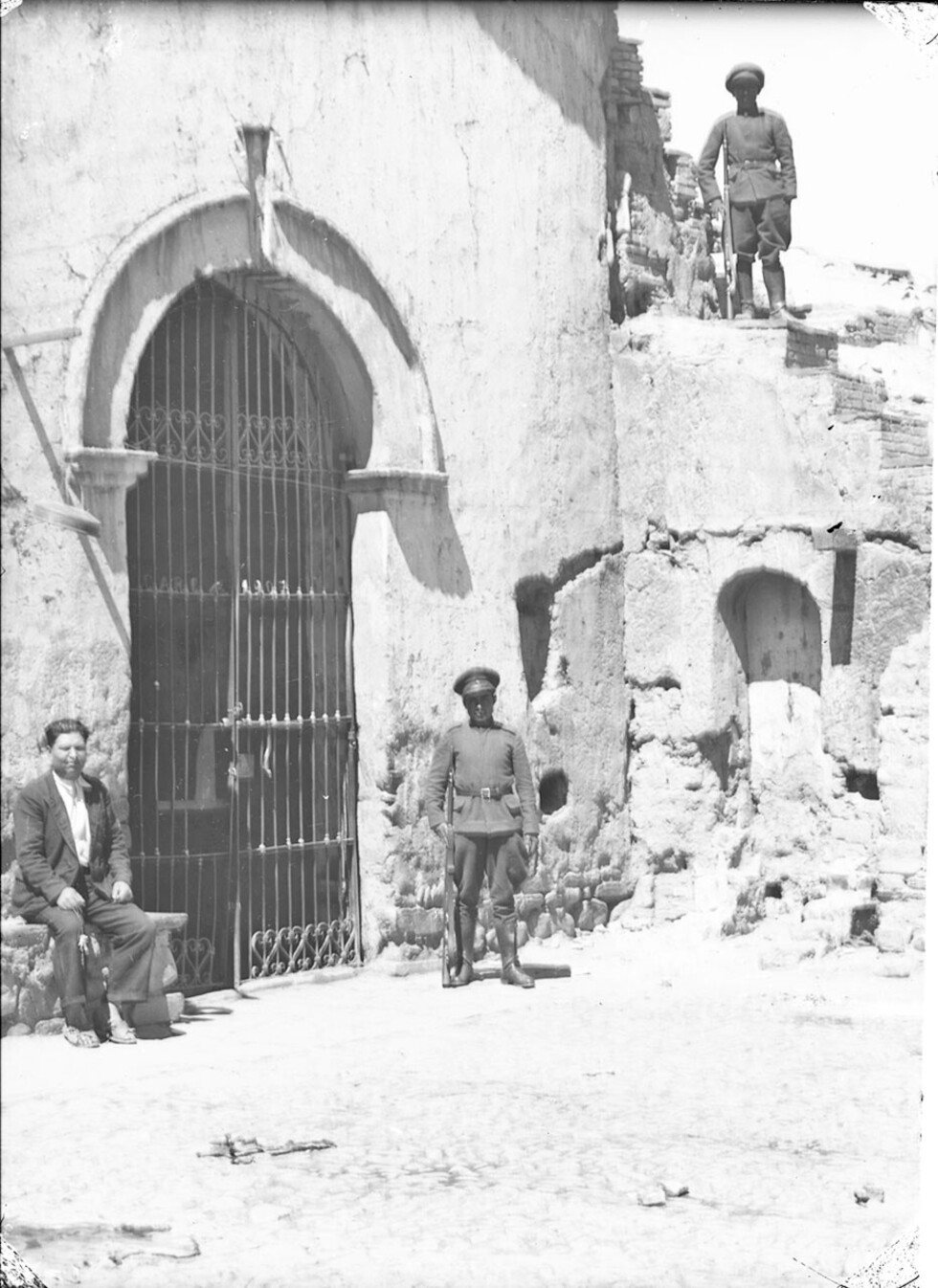 Recuerdos de cuatro edificaciones en Tarija