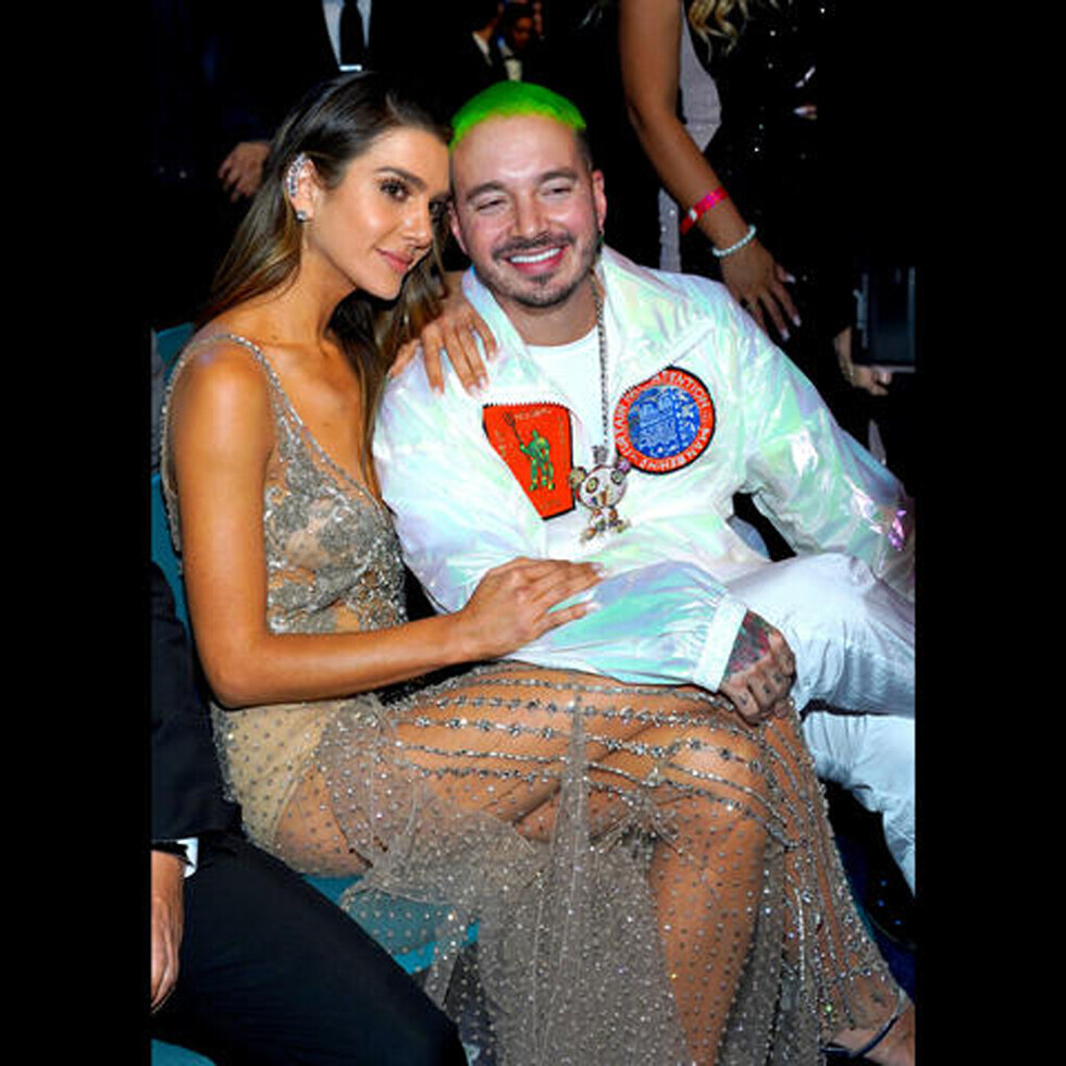 J Balvin fue bien acompañado a   Latin Grammys