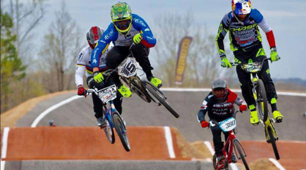 Equipo boliviano de BMX brilló en torneo internacional