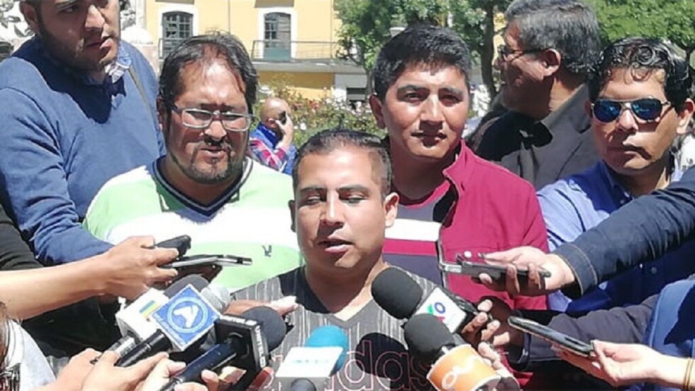 Plataformas sostienen que ‘infiltrados’ generaron la violencia en el TSE