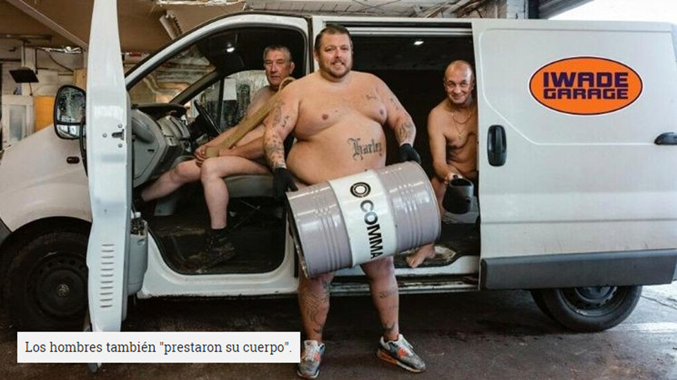 Vecinos de un pueblo desnudos por buena causa