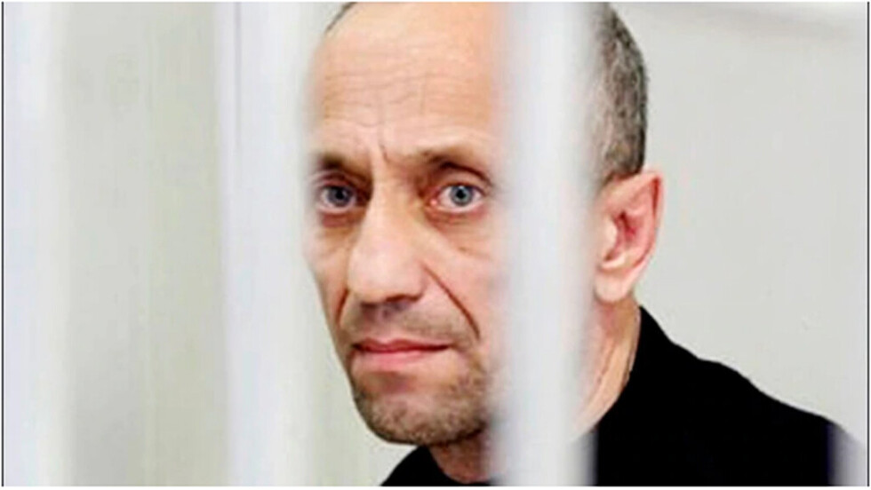 Dan cadena perpetua al mayor asesino serial ruso de la historia