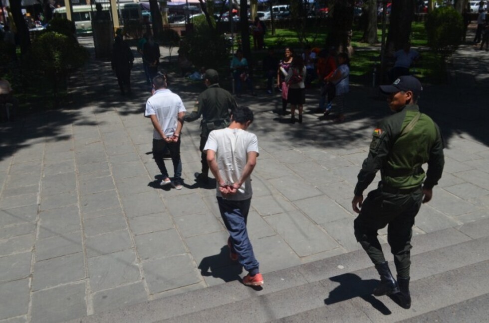 Liberan a sujeto que trató de robar una motocicleta