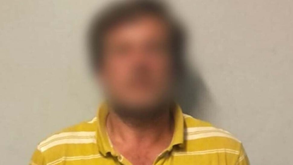 Le pagaba a una mujer para violar a su hija