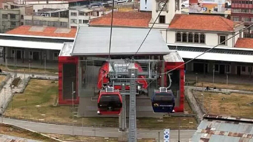 Se desploma una obra en construcción en el teleférico