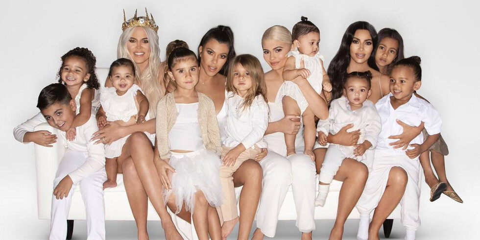 ¿Foto navideña de las Kardashian  tiene Photoshop?