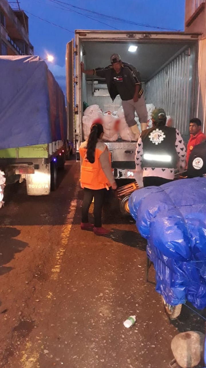 Intendencia denuncia amenazas de comerciantes del Campesino