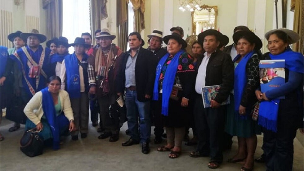 Afines al MAS anuncian proclamación quechua a Evo