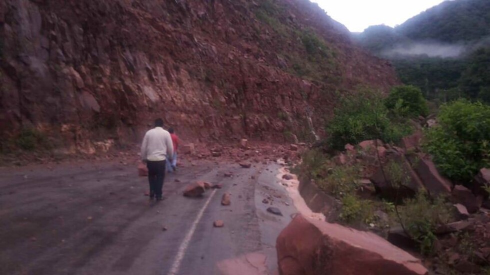 La ABC interrumpe la ruta Tarija-Villa Montes debido a derrumbes y caída de plataforma