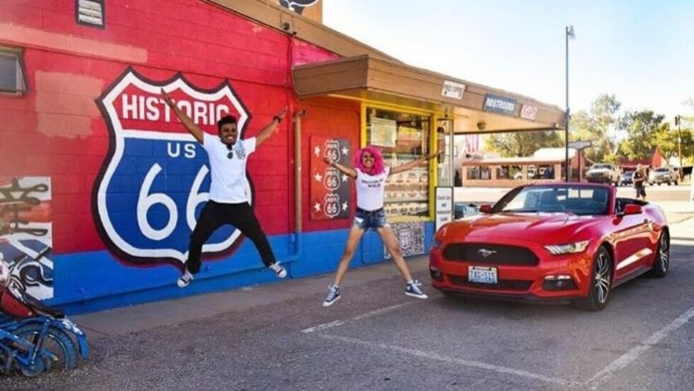 Instagramers murieron al caer de acantilado