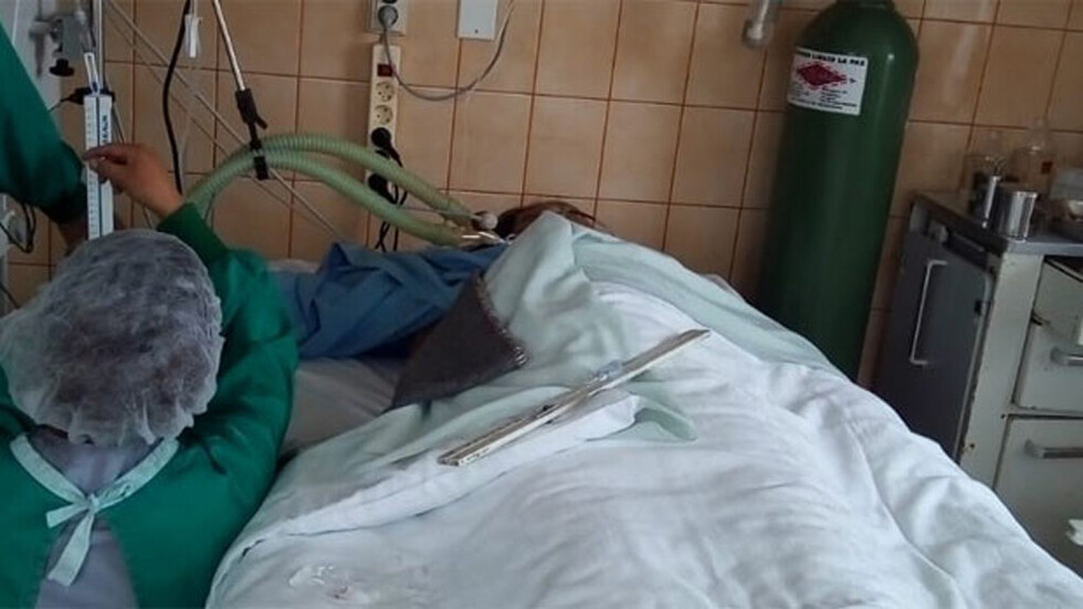 Joven madre es herida de gravedad por disparo