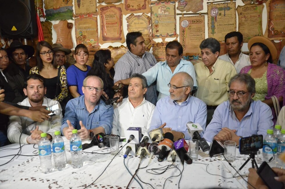 Mesa inicia en Tarija recorrido nacional y plantea construir la economía de la alegría