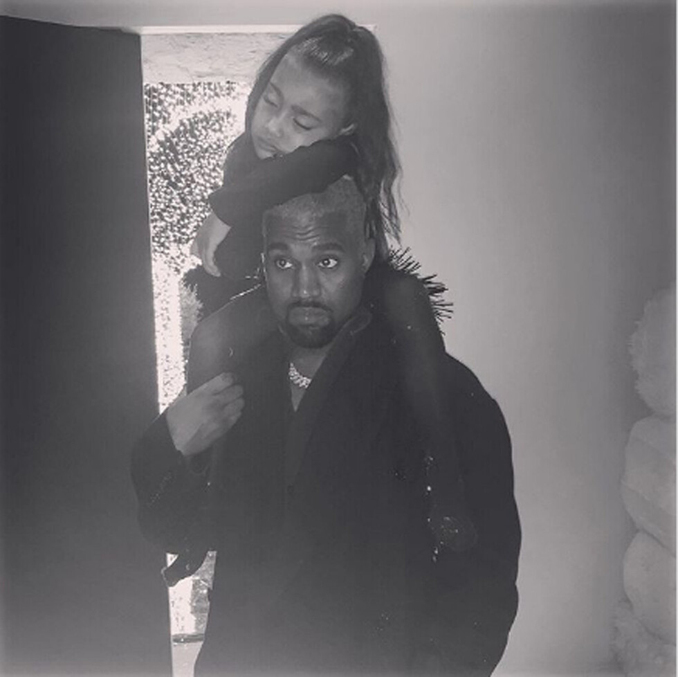Kim compartió  tierna foto de  Kanye y su hija