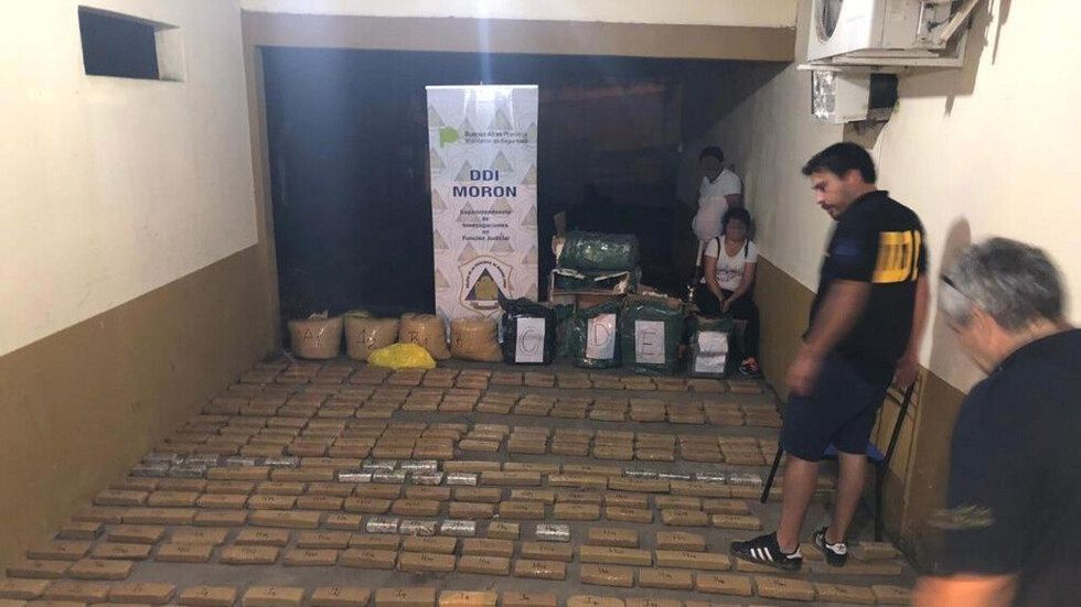 Atrapan a dos ex oficiales con casi 200 kilos de “faso”