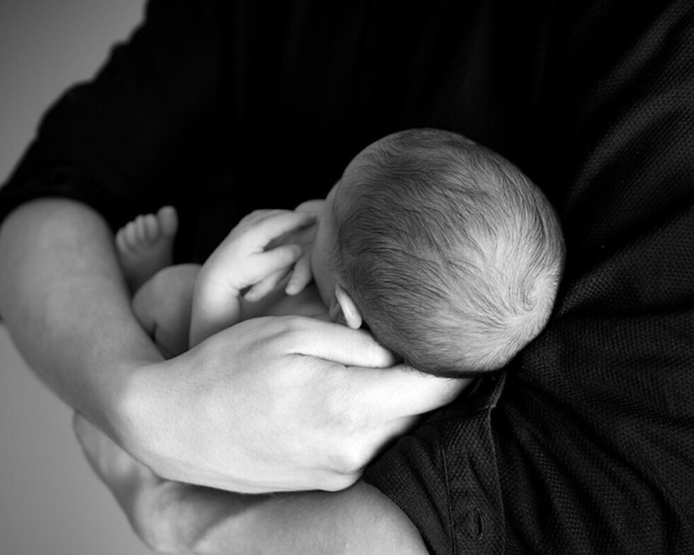 Sorprenden  a padre que  casi vendió  a su bebé