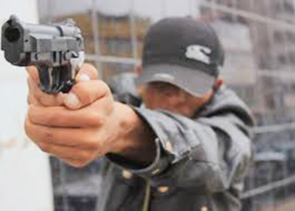 Roban a un anciano al salir del un banco
