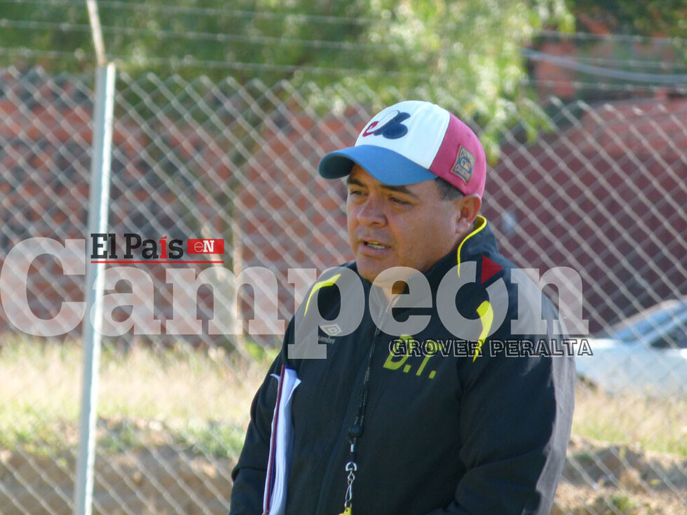 Tolaba alista su mejor equipo para el debut con Municipal