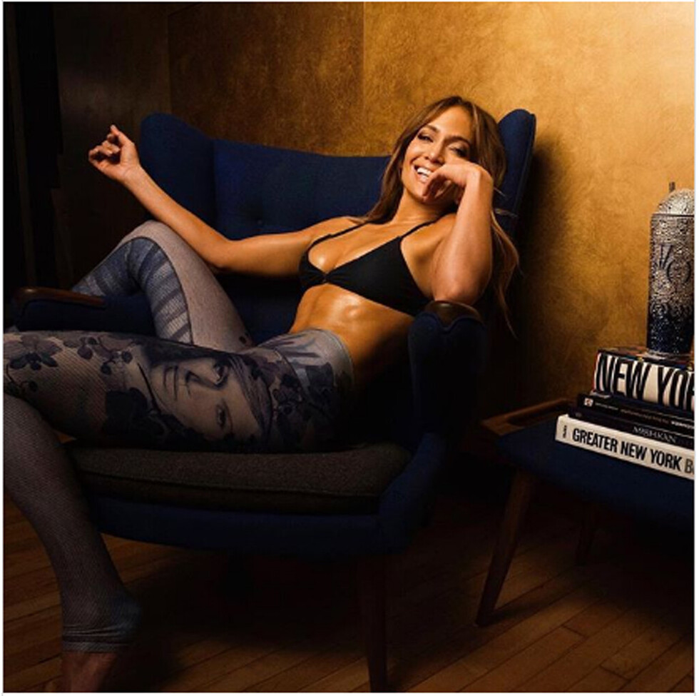 JLo presumió  su cuerpo en  unos leggings