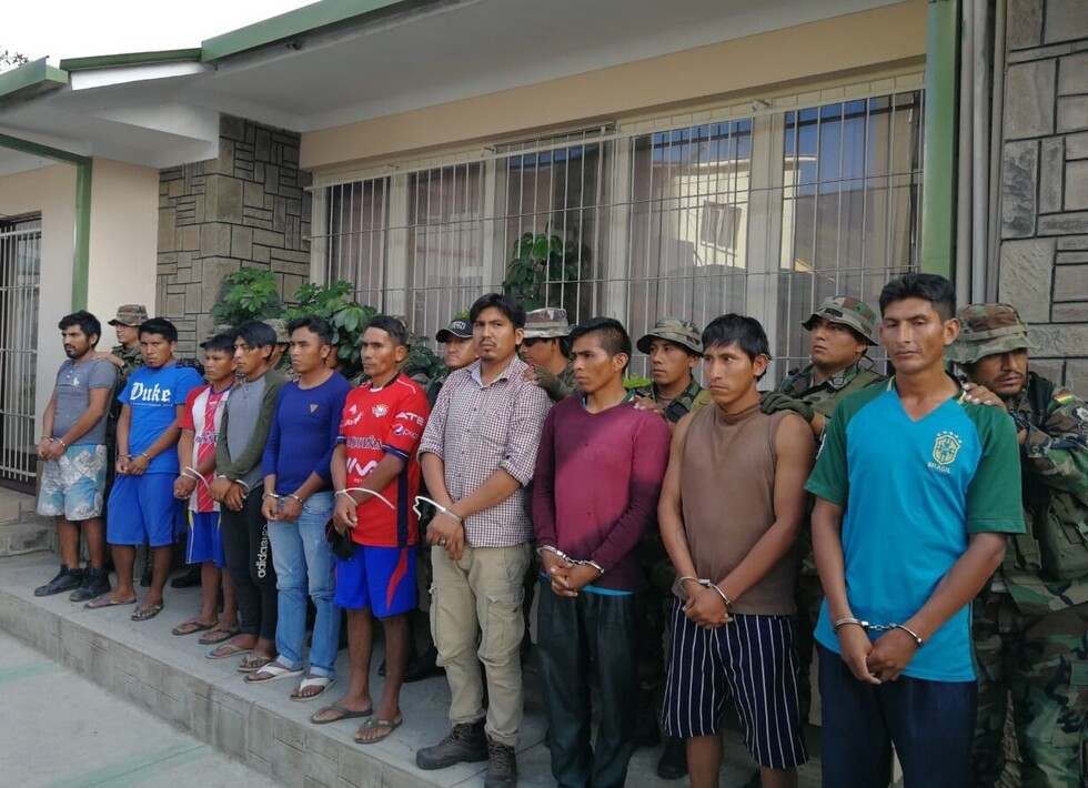 Capturan 10 emboscadores y destruyen fábricas de droga