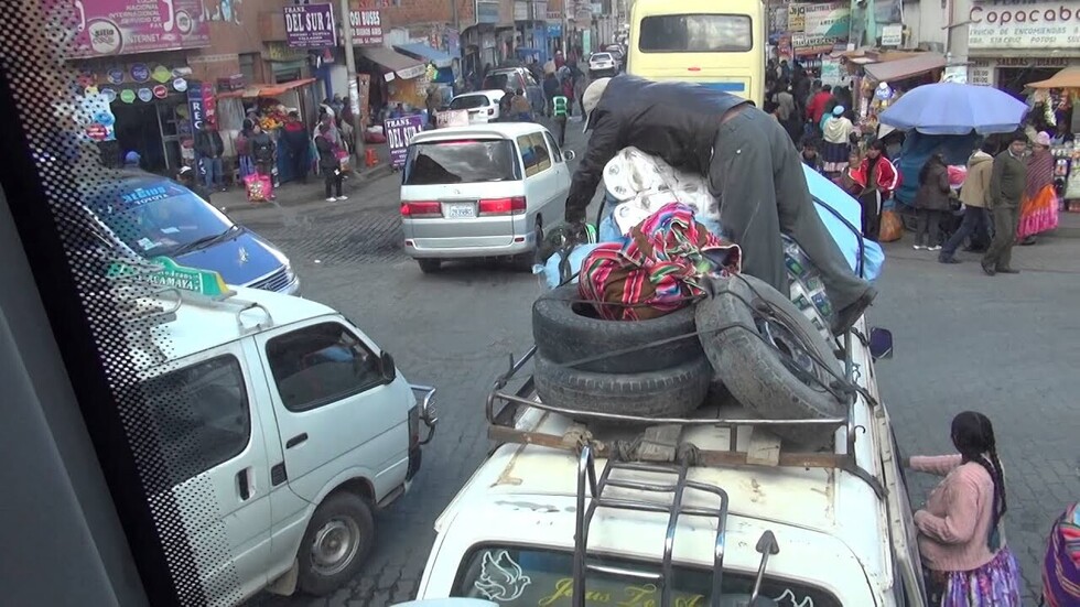 El Alto, la urbe en la que las mujeres “desaparecen” al caer la noche