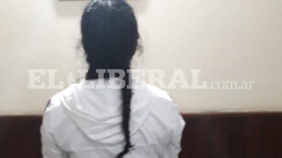 Obligaba a su esposa a hacerle sexo oral