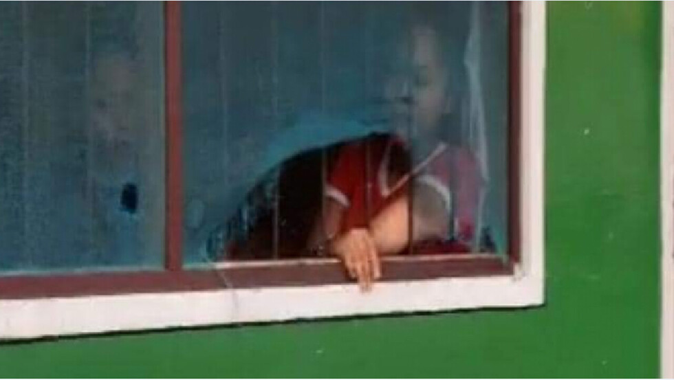 Llevan a brasileña que fue violada a cárcel de Trinidad