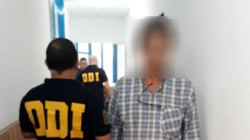 Discutió con su mujer y la mató al tirarla por el balcón
