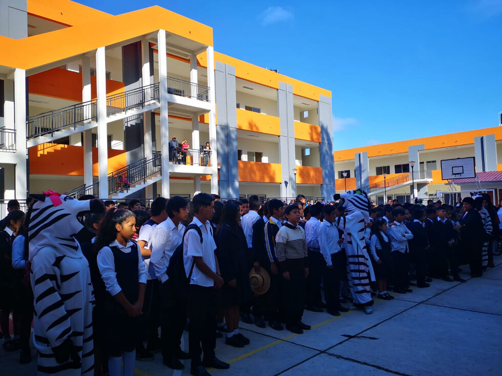 Estudiantes del Carmen Mealla estrenan edificio