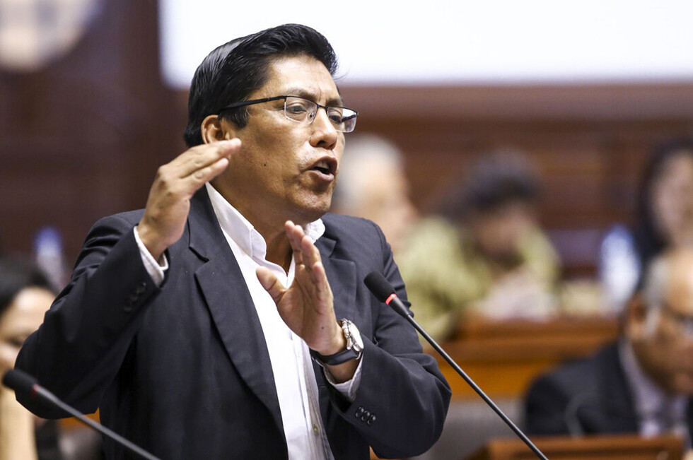En Perú, ministro defiende el pacto judicial con Odebrecht