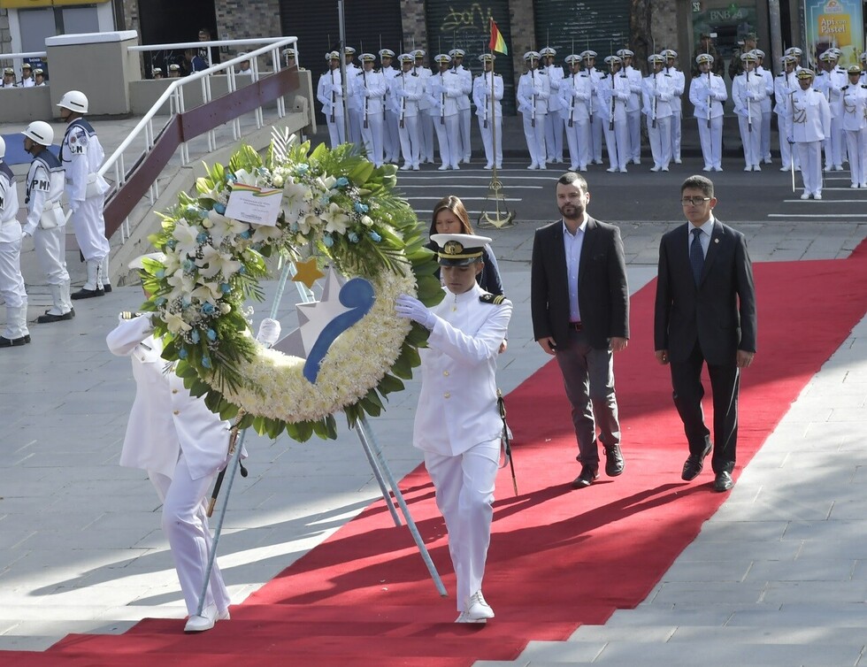 Inician actos protocolares por los 140 años de la heroica batalla de Calama con ofrendas florales