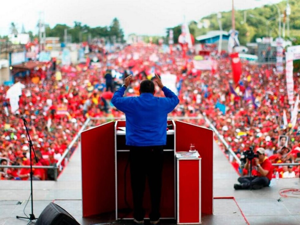 ¿Populismo o socialismo? Los procesos políticos en sus contradicciones