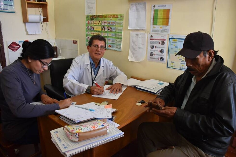 Especialistas dan consultas gratis en Villa Montes