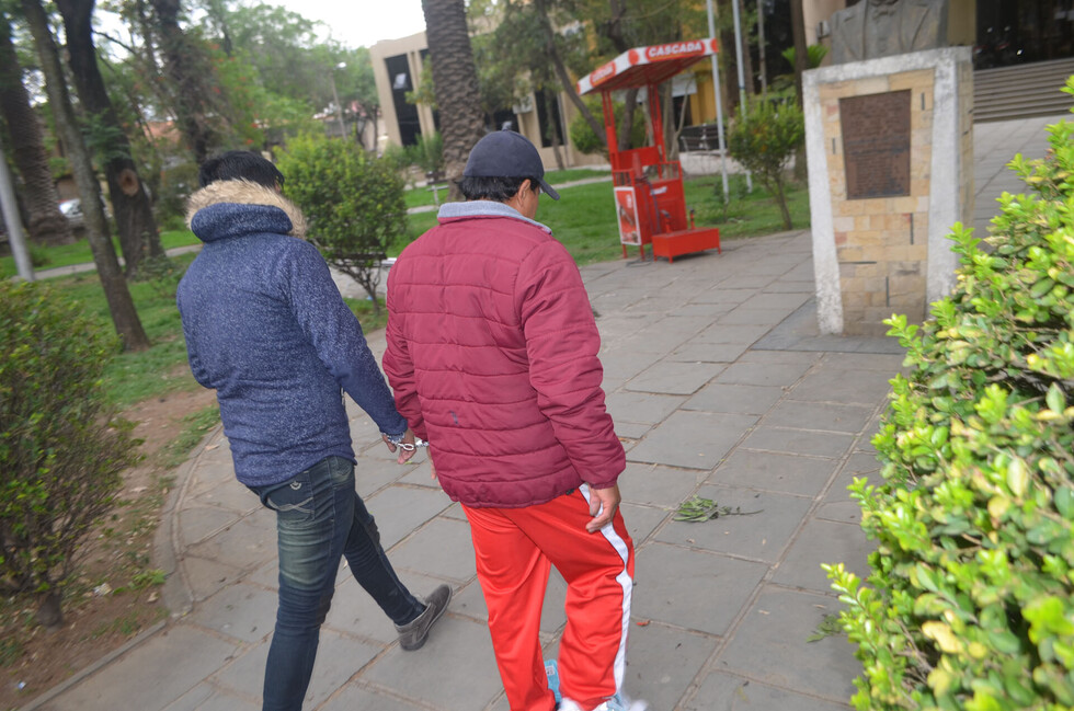 Piden 30 años de cárcel para padre e hijo por violar