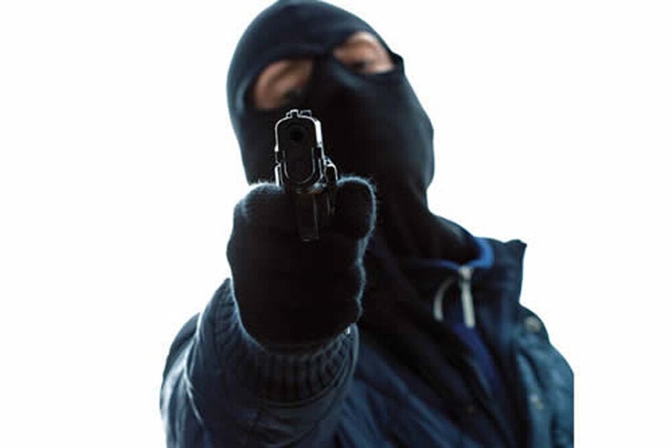 Policía se  enfrentó a banda de  atracadores