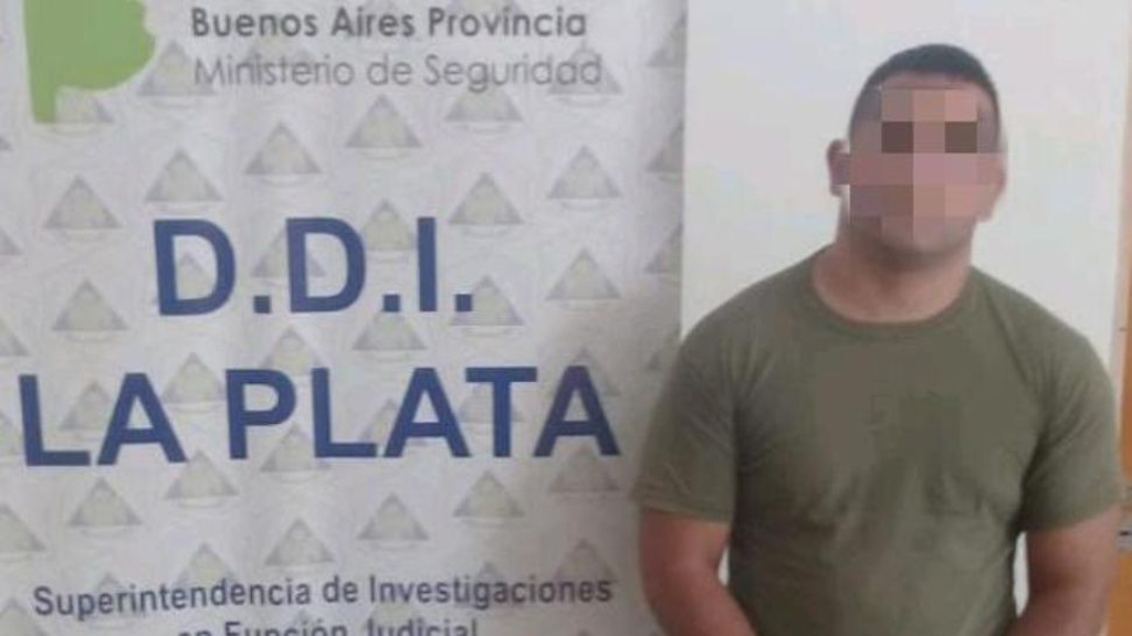 Golpeó a su ex y a su hijo, e incendió su departamento