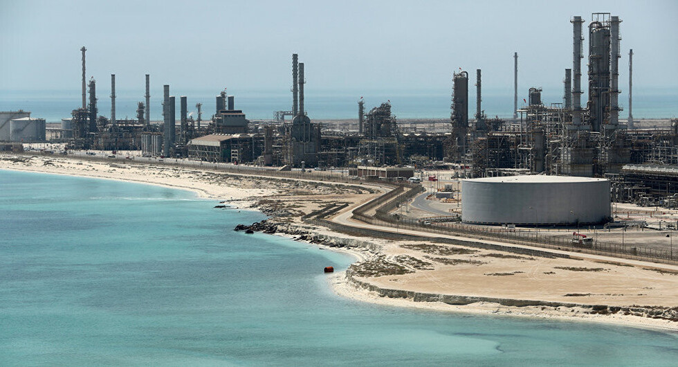 Arabia amenaza con dejar de vender petróleo en dólares
