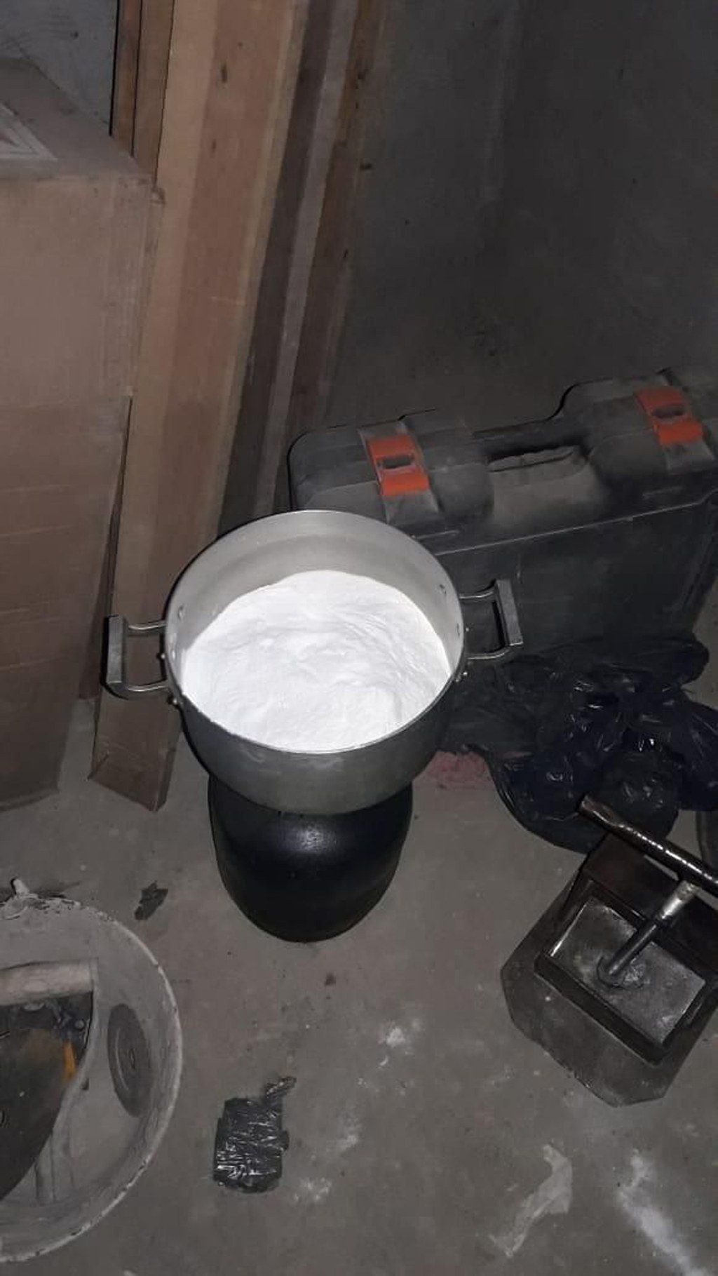 Boliviana manejaba cocina de droga en Argentina